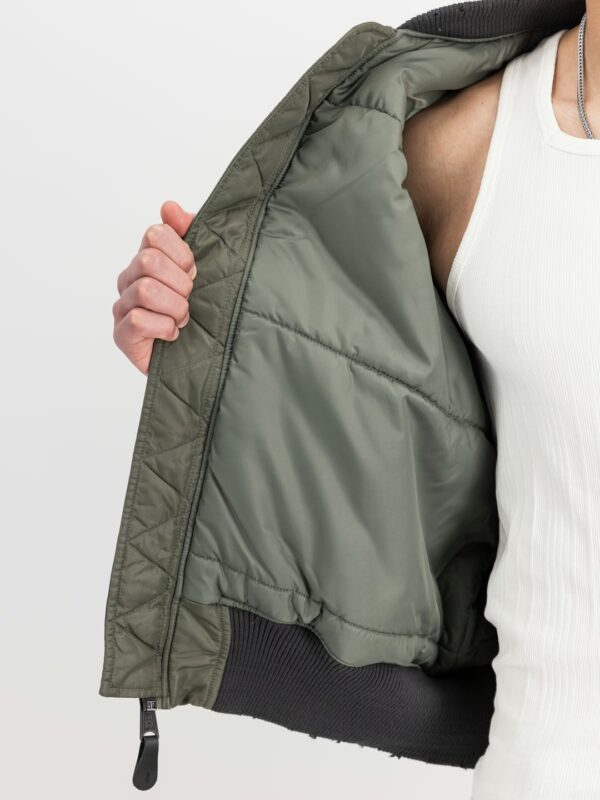 ALPHA INDUSTRIESBomber"MA-1 Distressed"color verde oscuro