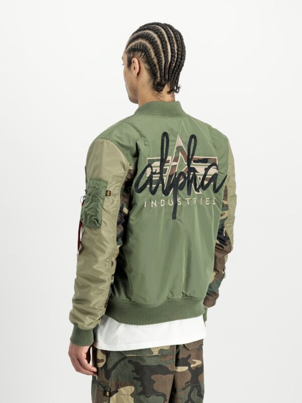 ALPHA INDUSTRIESBomber"MA-1 Camo Back Embroidery"color verde