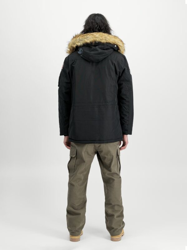 ALPHA INDUSTRIESChaqueta"Polar Winter Jacket"color negro