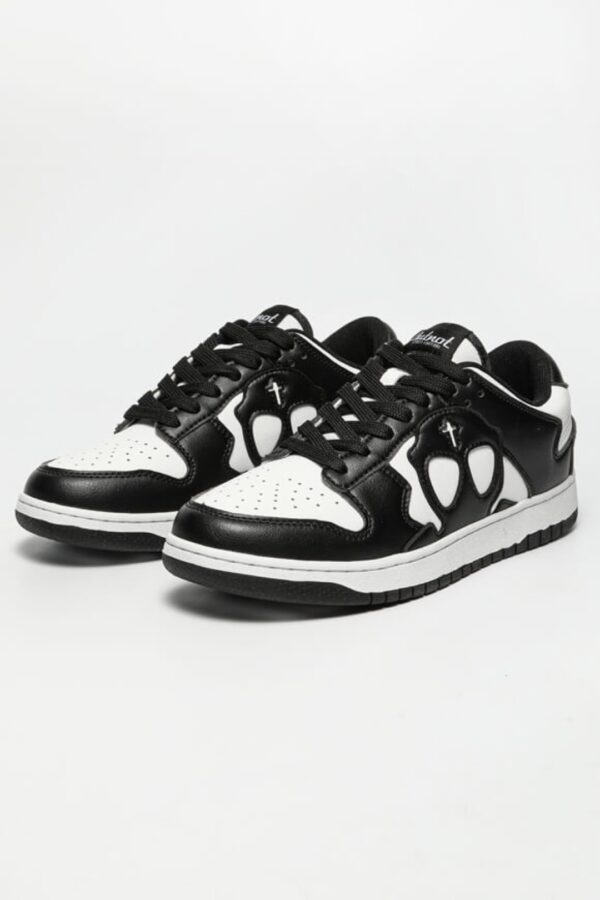 BUTNOT Sneakers " SPIN900" color negro