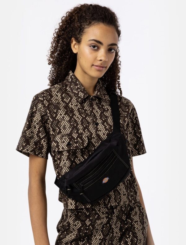 DIKIESRiñonera"ASHVILLE POUCH BLACK"color negro