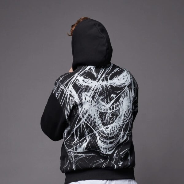 DOLLY NOIR Sudadera " ATTACK TITAN SKETCH HOODIE BLACK " color negro