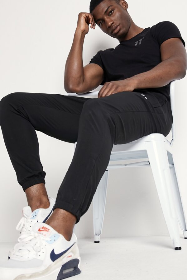 ELEVEN DEGREES Pantalon " Tech Pants V2 " color negro