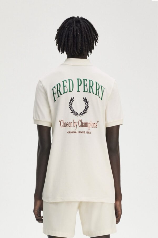 FRED PERRY Polo "CLUBHOUSE EMBROIDERED POLO"color crudo