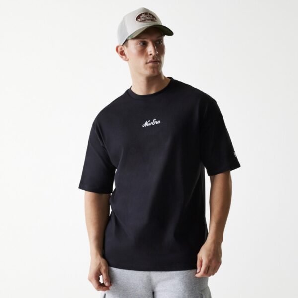 NEW ERACamiseta"NE TRUCKER PTCH OS TEE NEWERA BLK"color negro