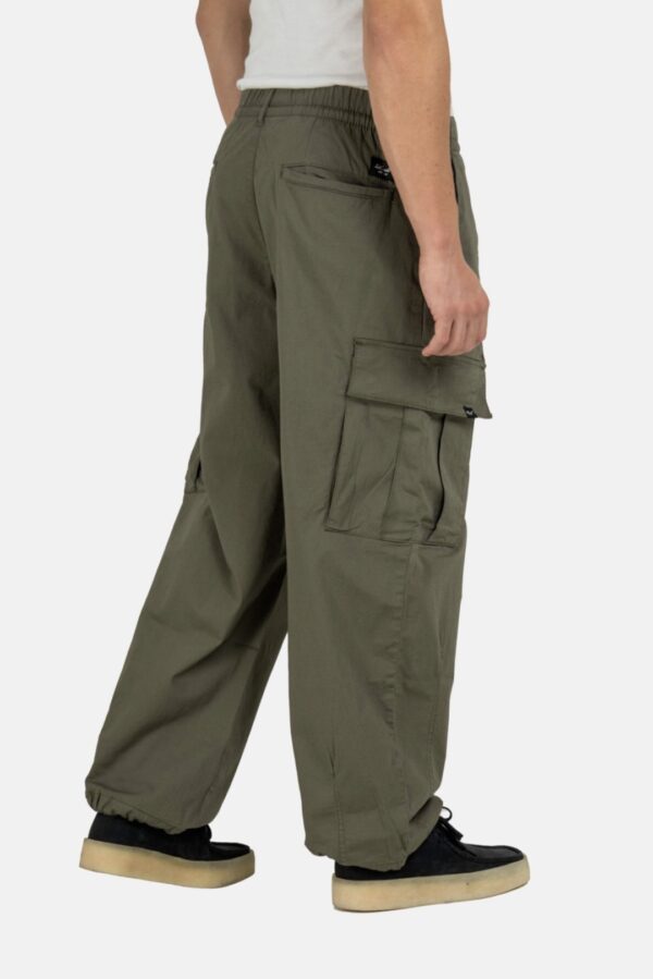 REELL Pantalon " Parachute 3779 " color verde