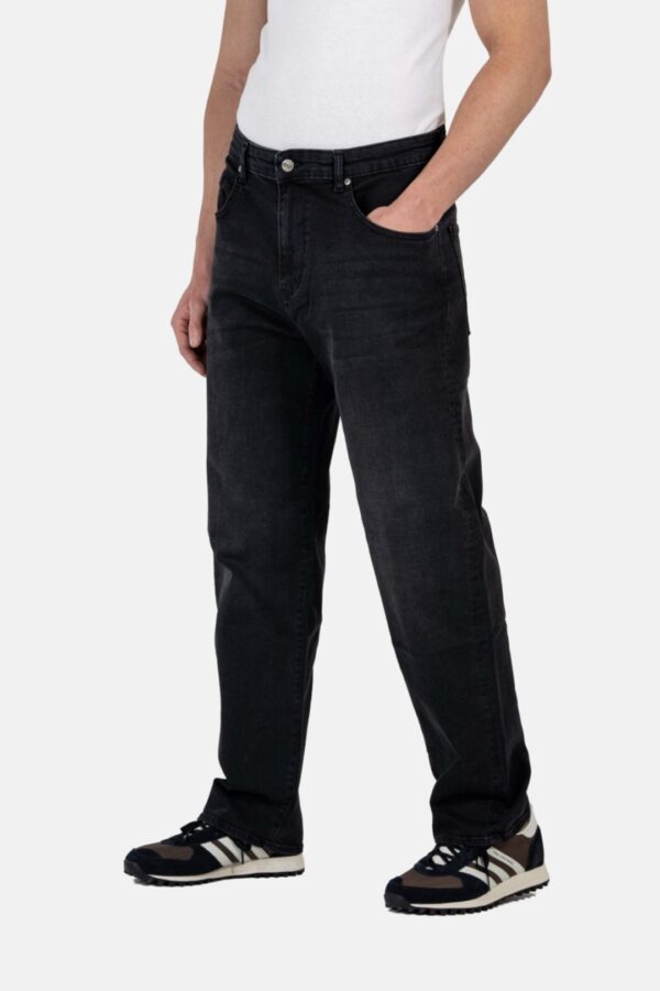 REELL Pantalon " Loose Tapered " color negro lavado