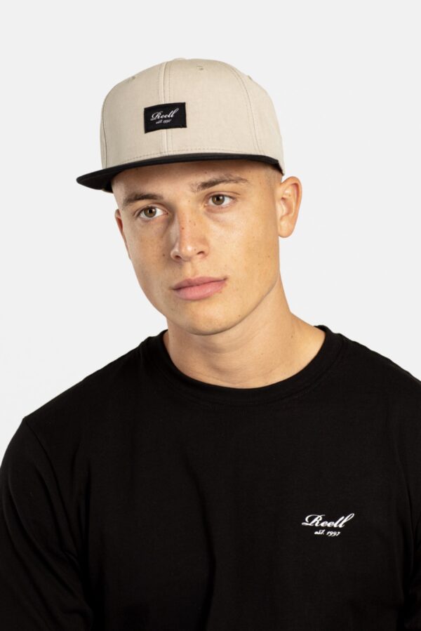 REELL Gorra " PITCHOUT "