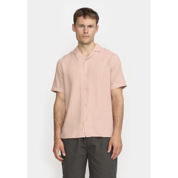 REVOLUTION Camisa "Short-sleeved Cuban Shirt" color malva