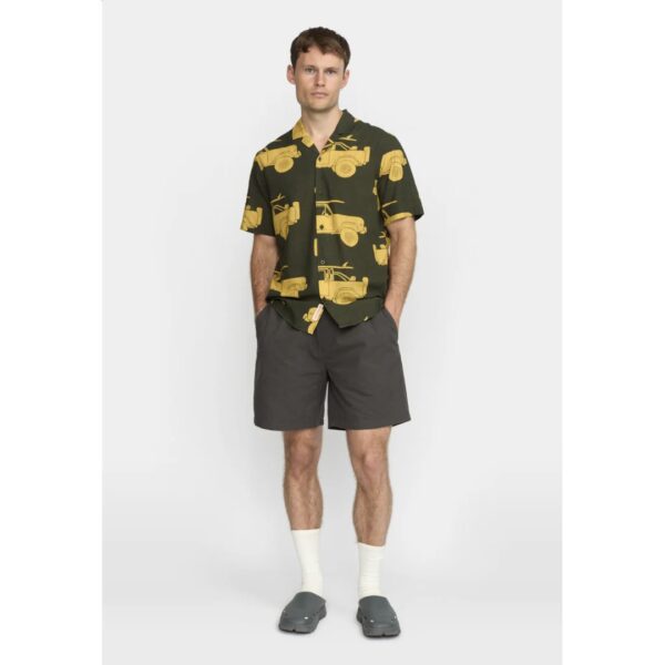 REVOLUTION Camisa "Terry Short-sleeved Cuban Shirt" estampado verde